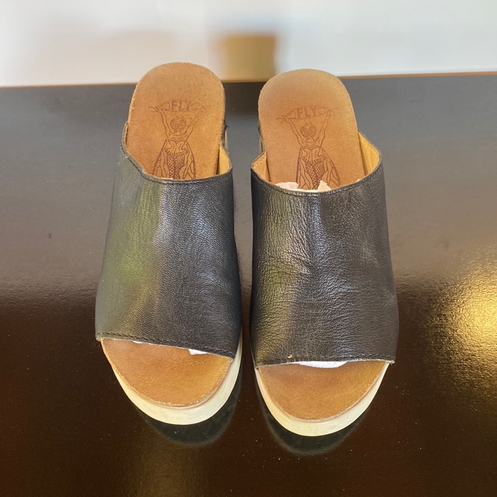 FLY LONDON leather open toed sandals